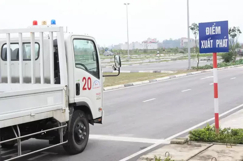 Bằng C lái được những loại xe nào? Quy định mới từ 1/1/2025