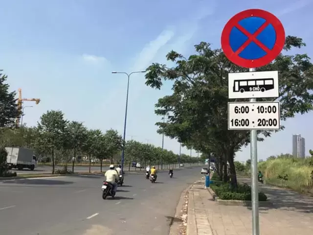 Luật không quy định biển cấm dừng đỗ có hiệu lực bao nhiêu mét