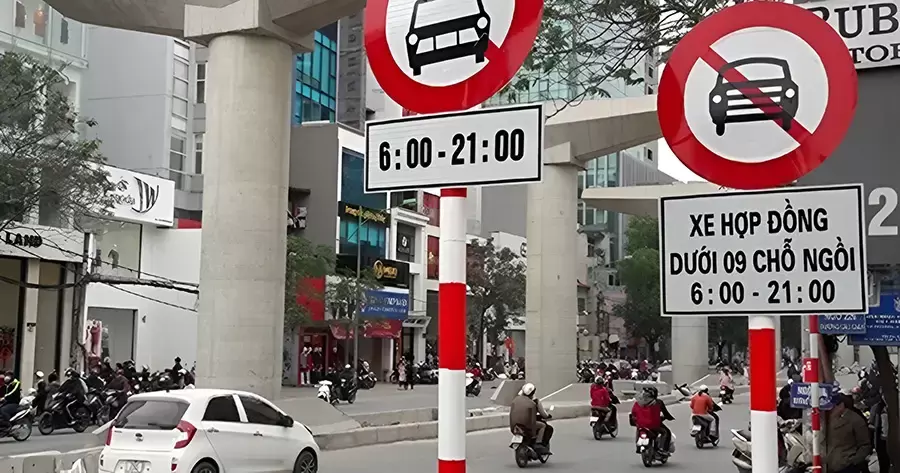 Biển P.103a là biển báo cấm xe ô tô theo QCVN 41:2024/BGTVT