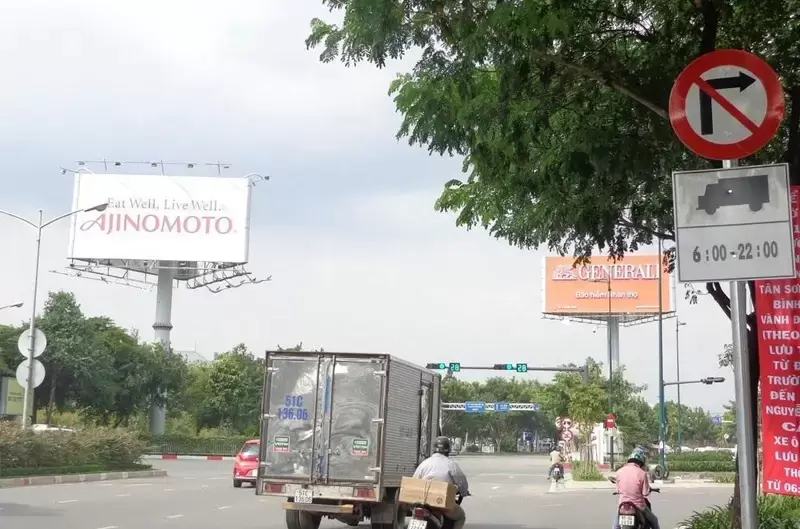 Biển nào cấm ô tô tải vượt? Quy định và Mức xử phạt