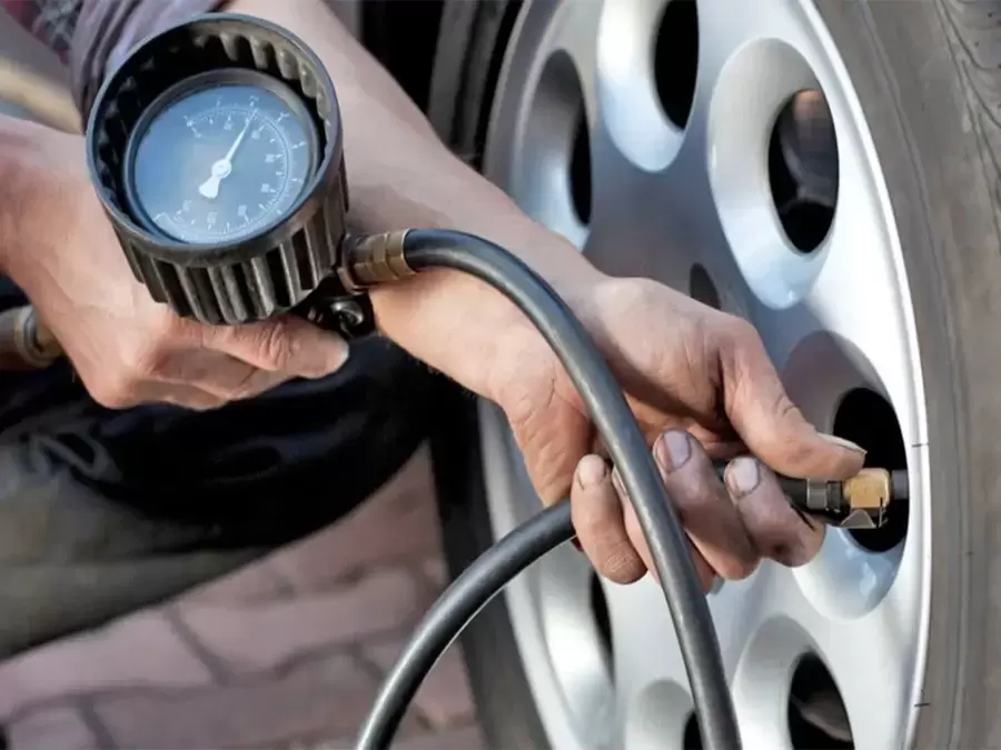 Hướng dẫn bơm lốp xe tải đúng áp suất theo tải trọng để đảm bảo an toàn