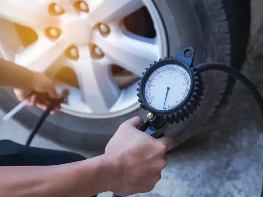 Các bước kiểm tra và bơm lốp xe tải đúng chuẩn