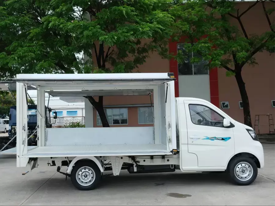 Xe tải thùng cánh chim