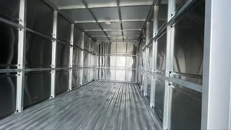 Kích thước lọt lòng thùng lớn, tối ưu hiệu quả chuyên chở