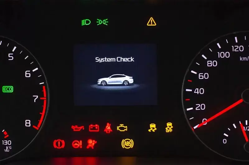 Các ký hiệu báo lỗi trên xe ô tô và ý nghĩa cần biết