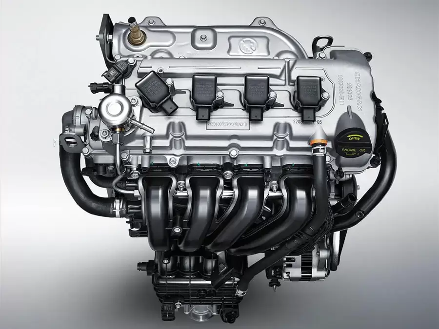 Động cơ xăng 1.5L, vận hành êm ái, tiết kiệm nhiên liệu