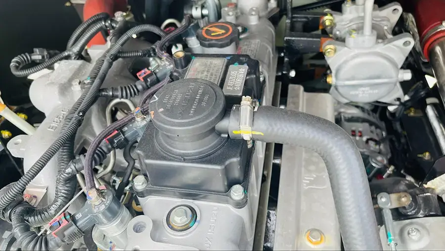 Động cơ diesel 2.771 cc trên Tera245SL Plus