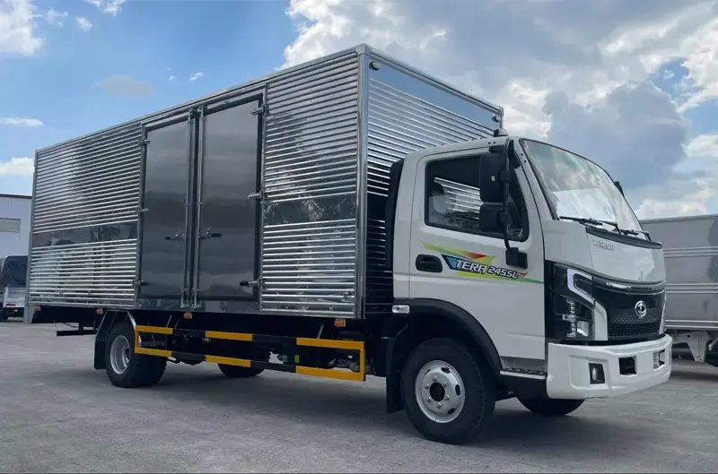 Cửa hông rộng 2m của Tera245SL Plus thuận tiện khi nào?