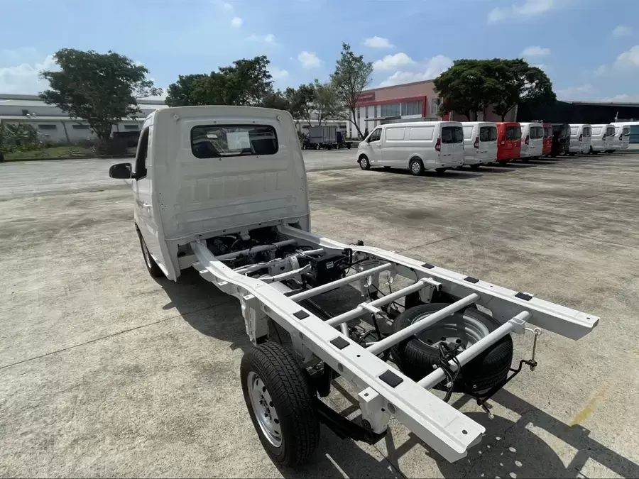 Khung gầm chắc chắn của xe tải Tera Star Plus