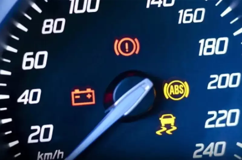 Đèn cảnh báo trên ô tô: Ý nghĩa các ký hiệu taplo