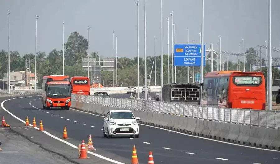 Đường cao tốc Mỹ Thuận Cần Thơ kiến nghị mở rộng lên 6 làn xe