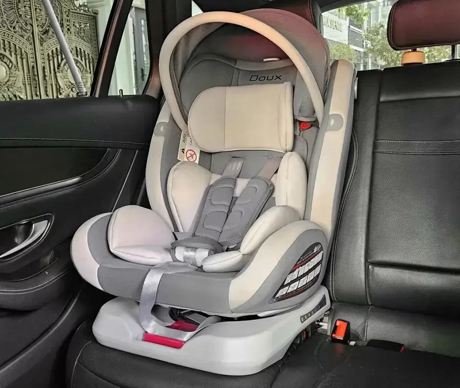 Quy định về ghế trẻ em trên ô tô