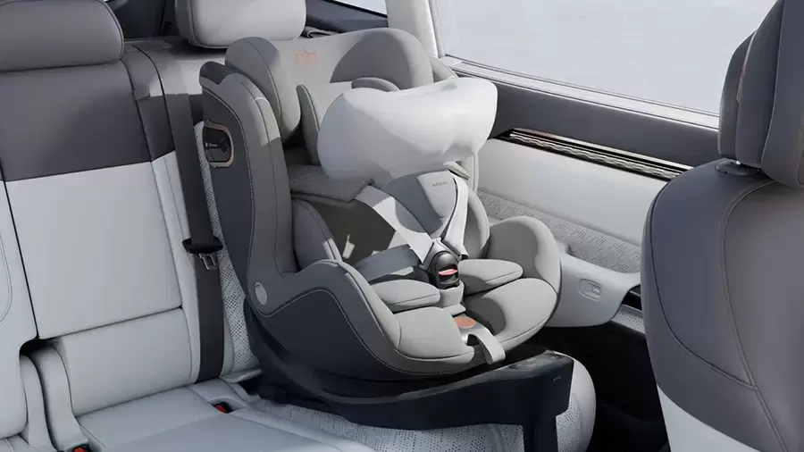 Sử dụng ghế trẻ em thể hiện trách nhiệm của cha mẹ và đảm bảo an toàn giao thông