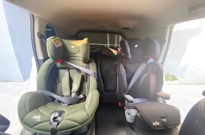 Lùi thời hạn áp dụng ghế trẻ em trên ô tô đến 01/07/2026