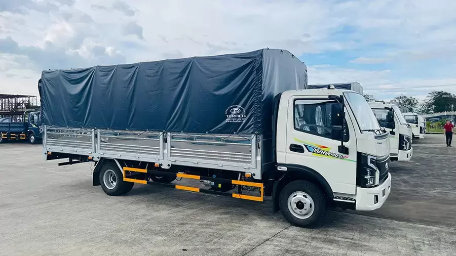 Xe tải 1.9 tấn thùng mui bạt