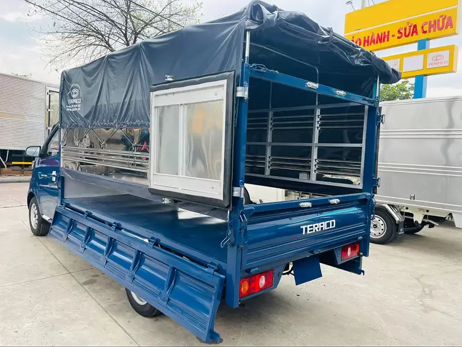 Xe tải 1.5 tấn thùng bạt được thị trường ưa chuộng nhờ sự tiện lợi