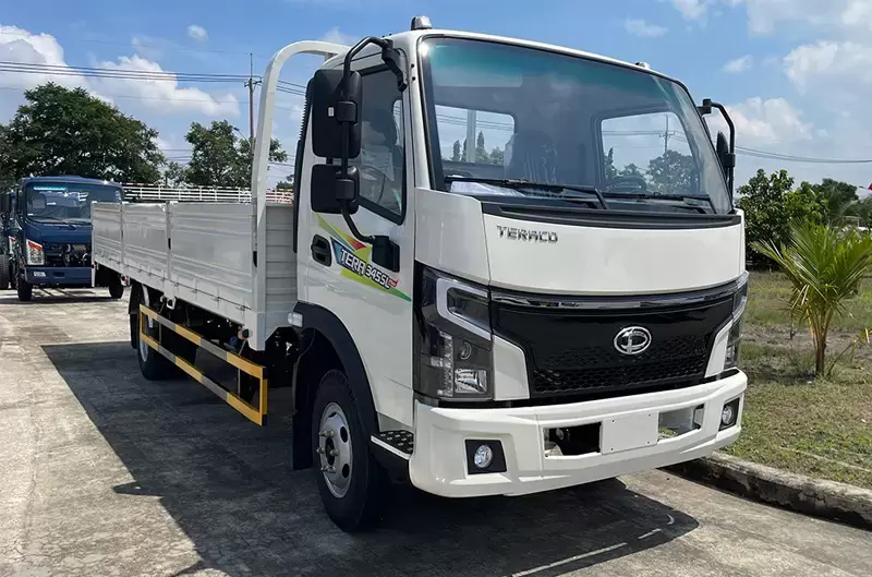 Giá xe tải 3.5 tấn mới nhất - Nên chọn thùng lửng, bạt hay kín?