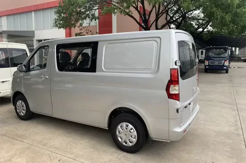 Giá xe tải 5 chỗ ngồi được ưa chuộng nhất 2025