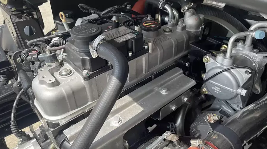 Động cơ ISUZU duy nhất phân khúc xe tải 1 tấn 9 thùng dài 6m3