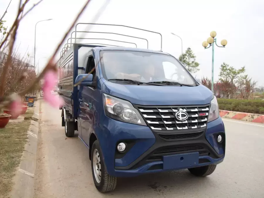 Ngoại hình hiện đại và khoẻ khoắn của Tera Star