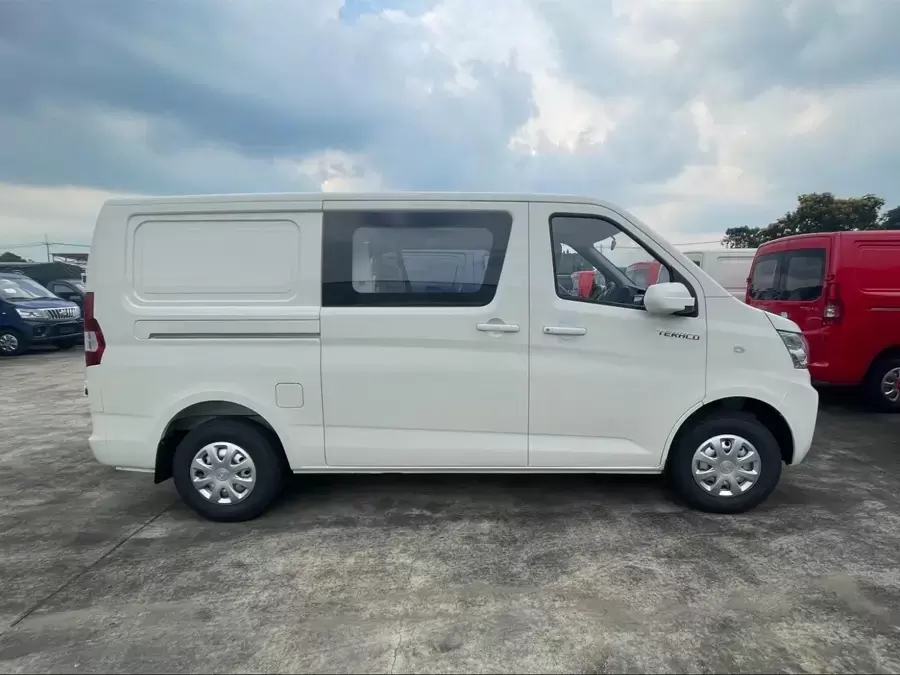 Xe tải van 5 chỗ thương hiệu Teraco