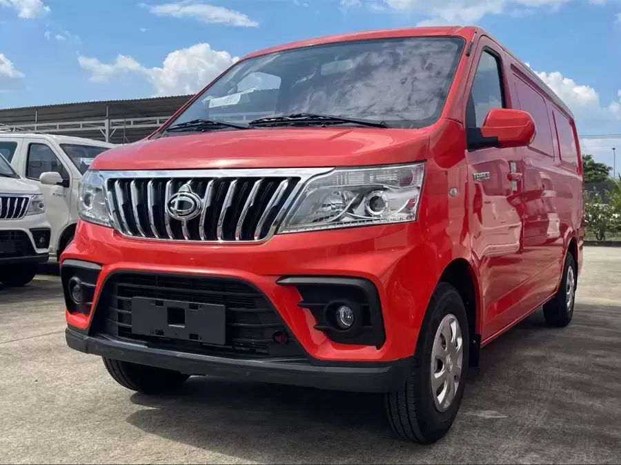 Tera-V8 – Khoang hàng rộng, tối ưu hiệu suất vận tải