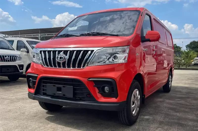 Giá xe van 2 chỗ mới nhất và những dòng xe đang được săn đón