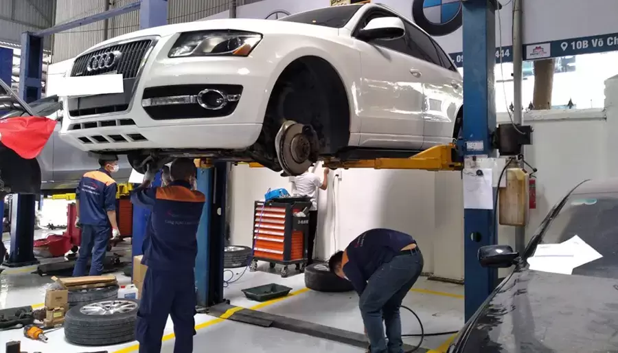 Bảo dưỡng định kỳ tại hãng giúp hạn chế xe bị giật khi tăng ga