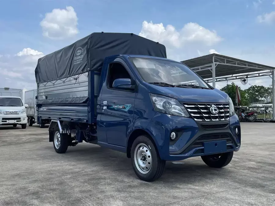 Tera Star Plus nổi bật nhờ kích thước thùng xe rộng rãi và vận hành ổn định