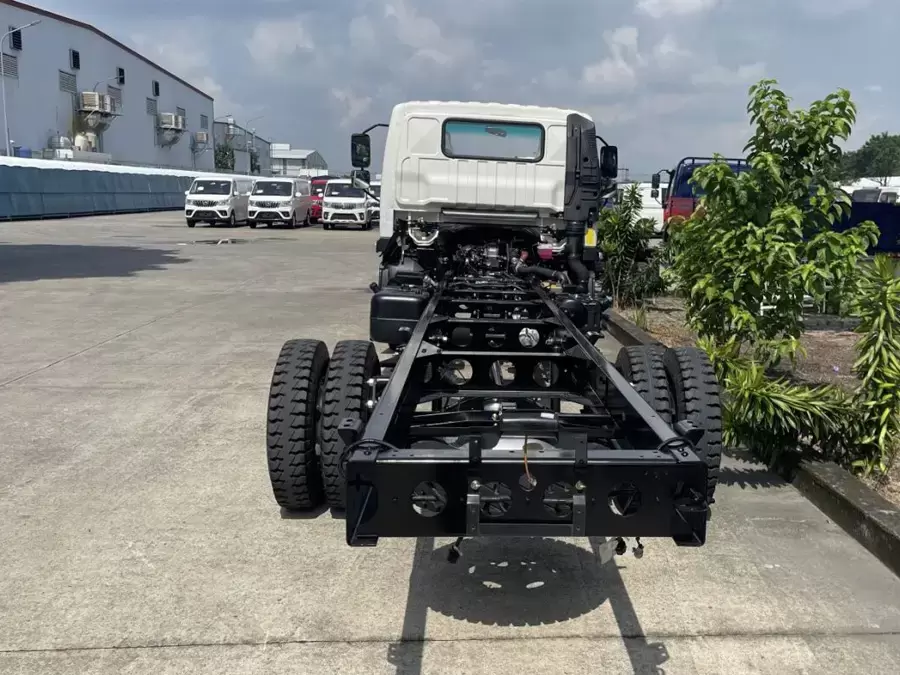 Khung gầm siêu bền, an toàn trên mọi hành trình