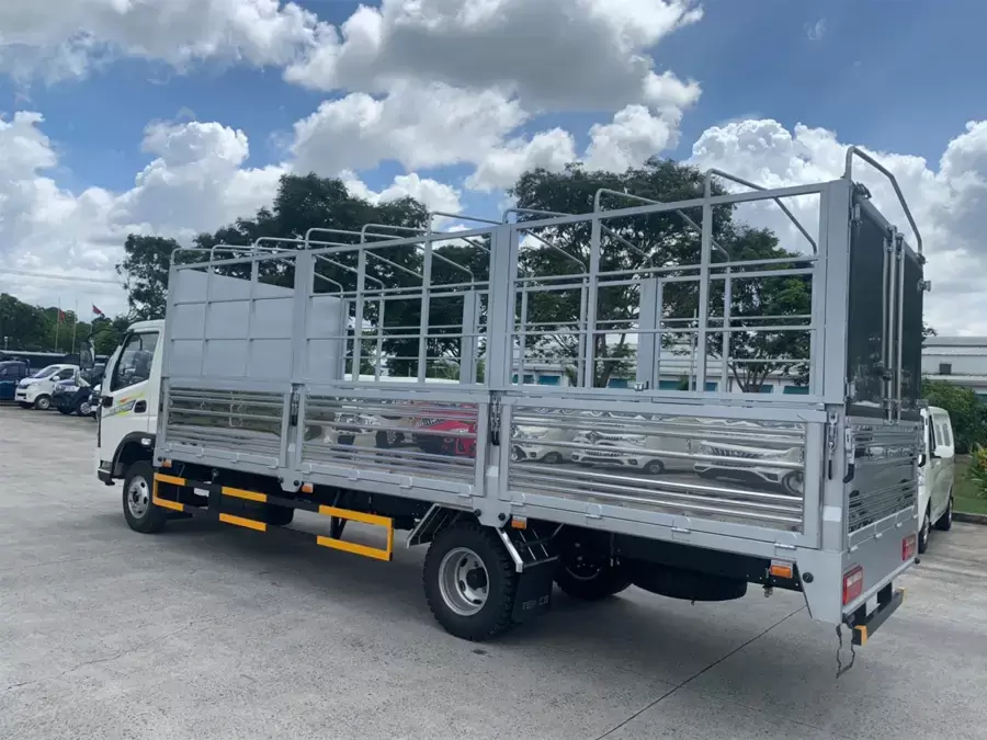 Thùng mui bạt kích thước lớn của Tera190SL Plus phù hợp hàng hóa này