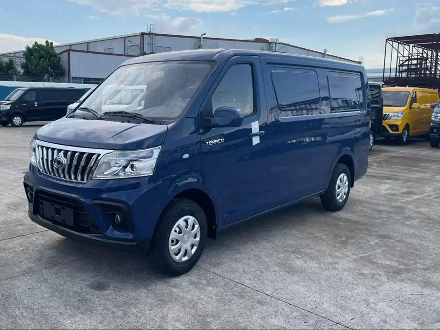 Tera-V8: Thùng hàng dung tích lớn, tối ưu khả năng chuyên chở