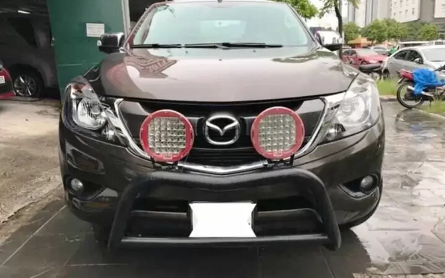 Ô tô gắn đèn trợ sáng sai vị trí dễ bị xử phạt và buộc tháo bỏ khi kiểm tra