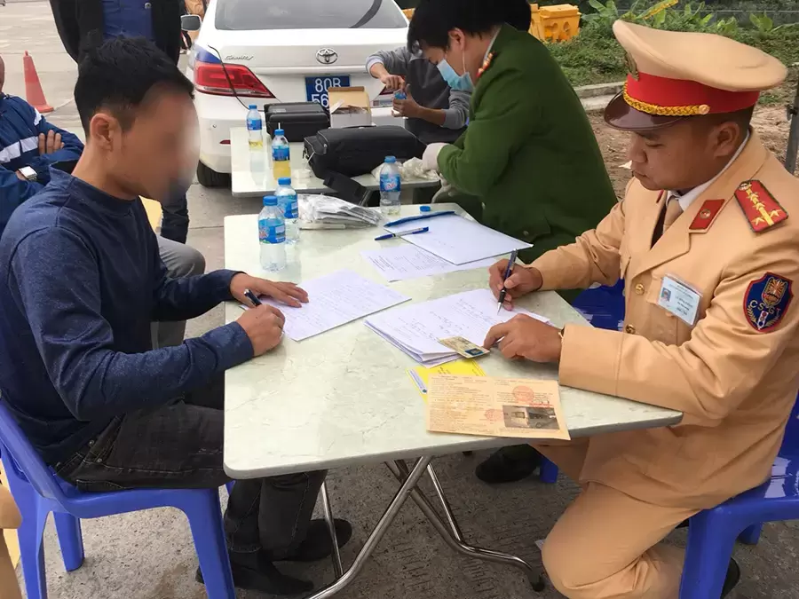 Mức phạt lỗi đi vào đường 1 chiều ô tô theo Nghị định 168