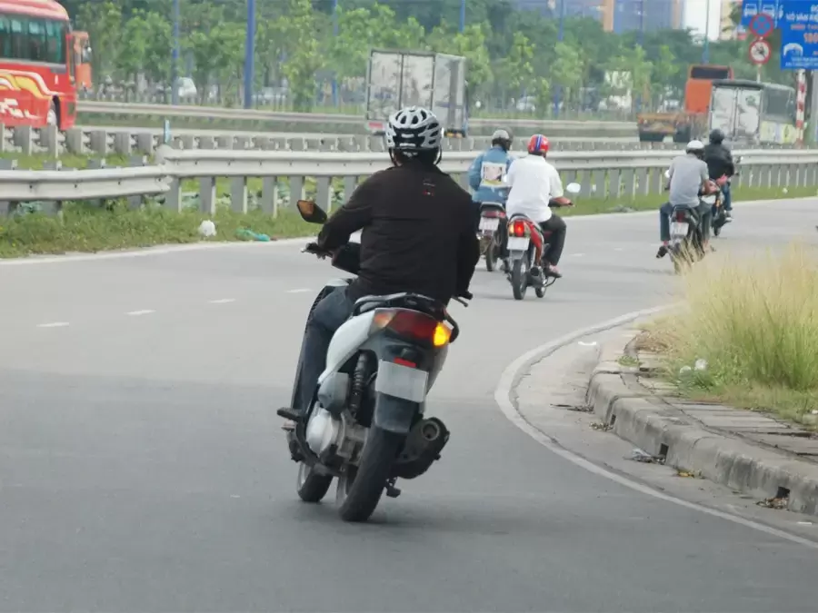 Mẹo phòng tránh lỗi không xi nhan