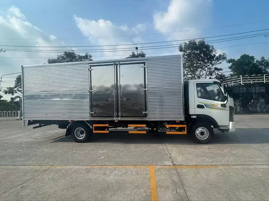 Thùng kín – Lựa chọn an toàn cho hàng hóa giá trị cao