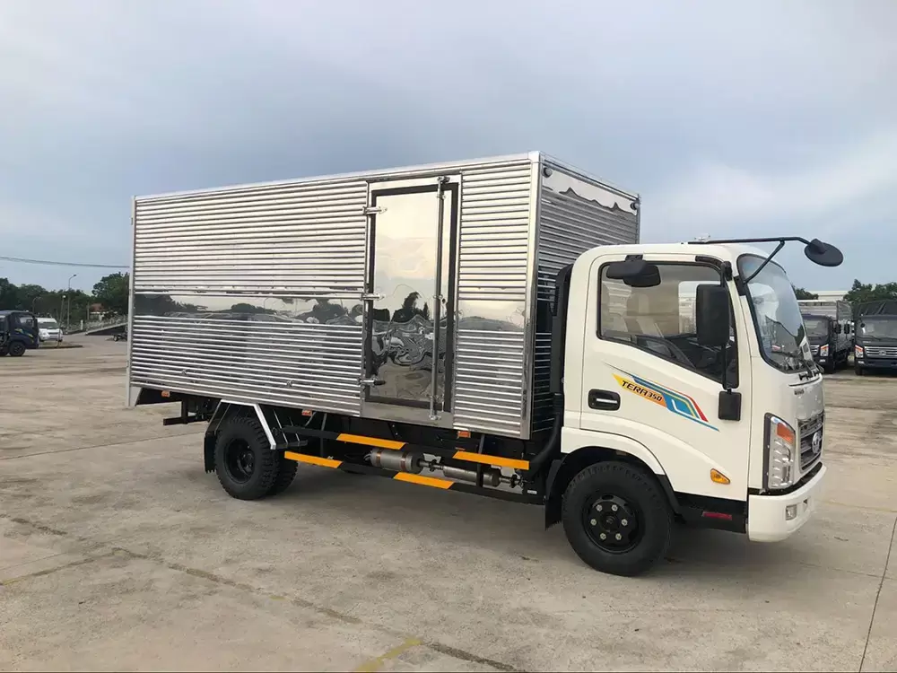 Xe tải thùng kín 3.5 tấn Tera350 có khả năng chở hàng tốt