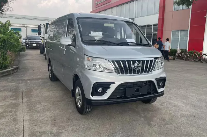 Nên mua xe van chở hàng mới hay xe đã qua sử dụng?