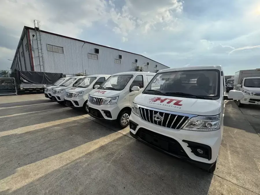 Tải van được yêu thích nhờ khả năng vận chuyển đa dạng hàng hóa