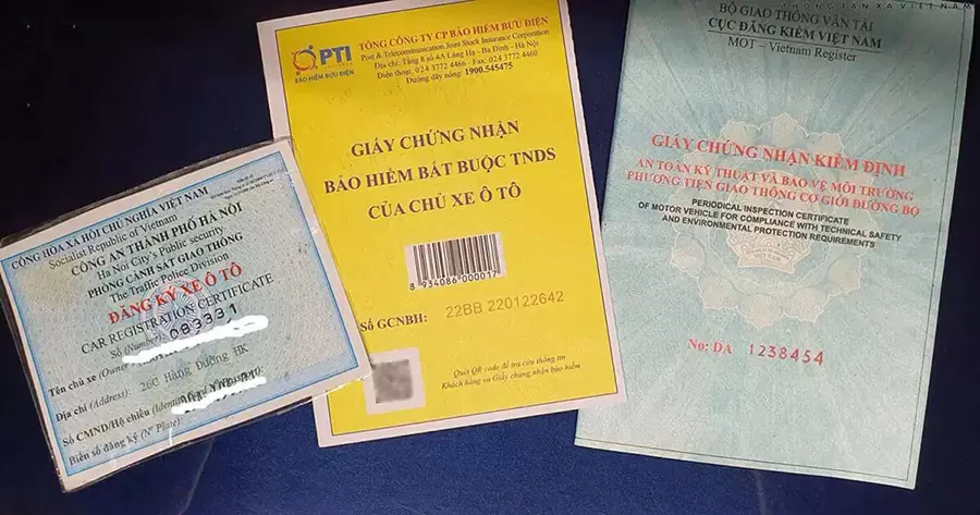 Kiểm tra thông tin và giấy tờ khi nhận thông báo vi phạm