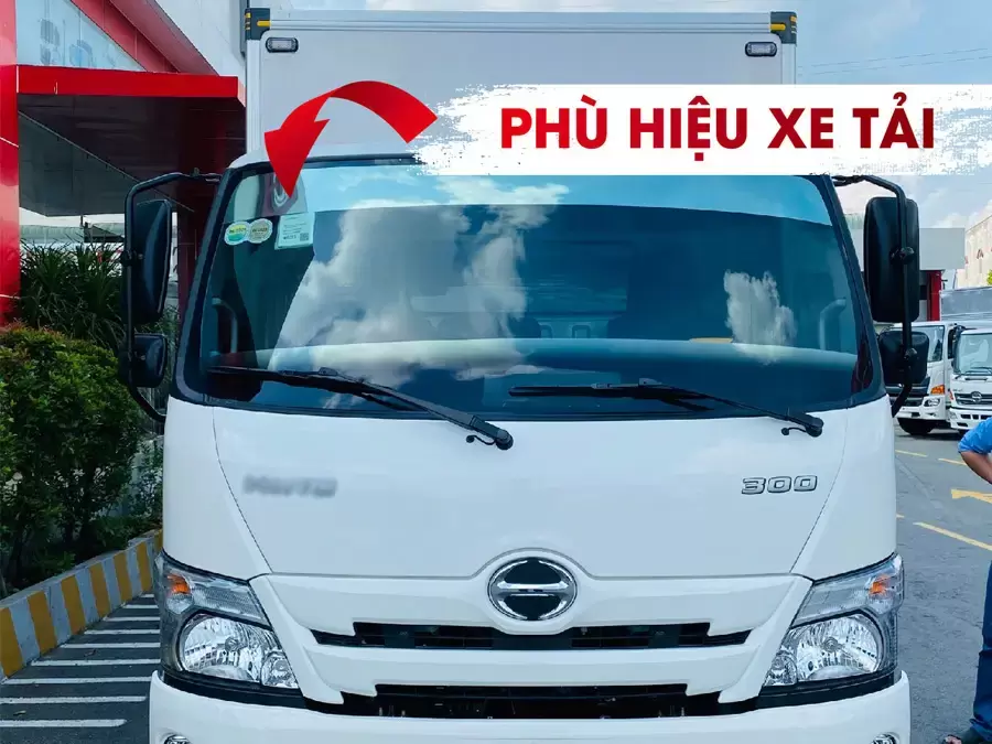 Vị trí dán phù hiệu xe tải