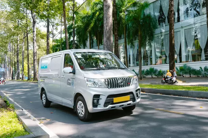 Khi nào cần phương tiện vừa chở người vừa chở hàng?