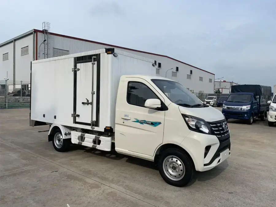 Đặc điểm của xe tải Tera Star thùng kín Composite