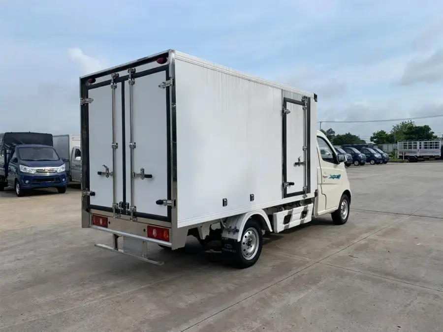 Ưu điểm của thùng kín Composite trong quá trình vận chuyển