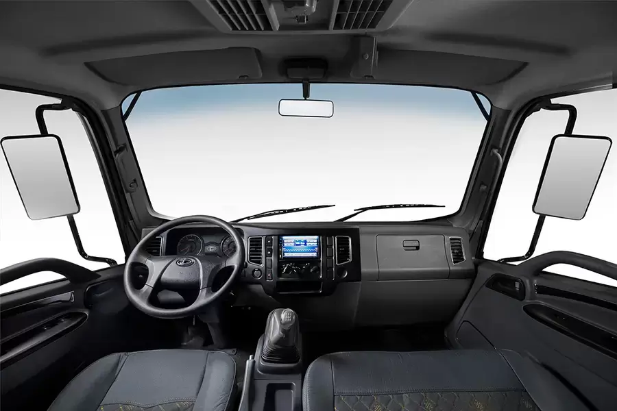 Cabin rộng rãi của xe tải Tera245SL