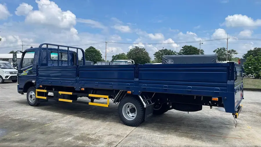 Tera345SL Plus thùng lửng có sàn thùng dài phù hợp chở hàng cồng kềnh