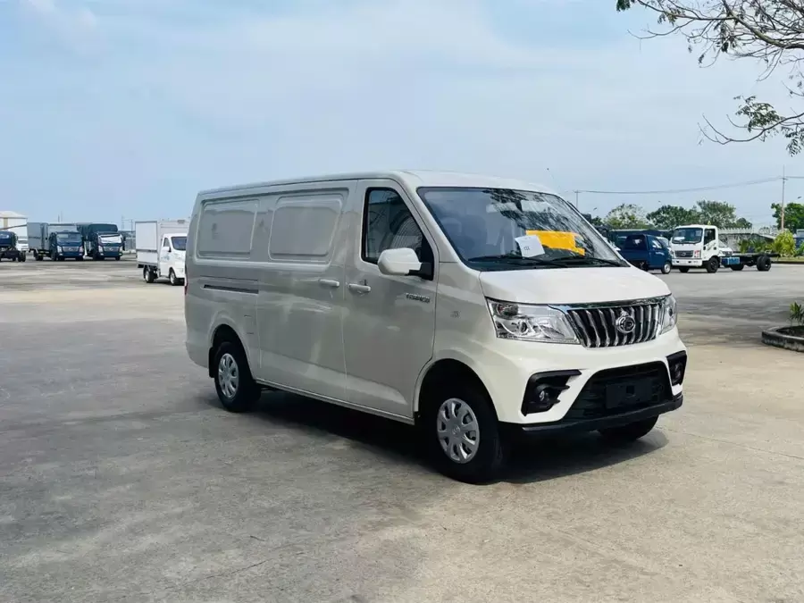 Xe tải van giá rẻ linh hoạt, phù hợp cho nhu cầu vận chuyển trong đô thị