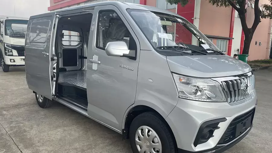 Tera-V8 – Xe tải van giá rẻ thùng hàng lớn hàng đầu phân khúc