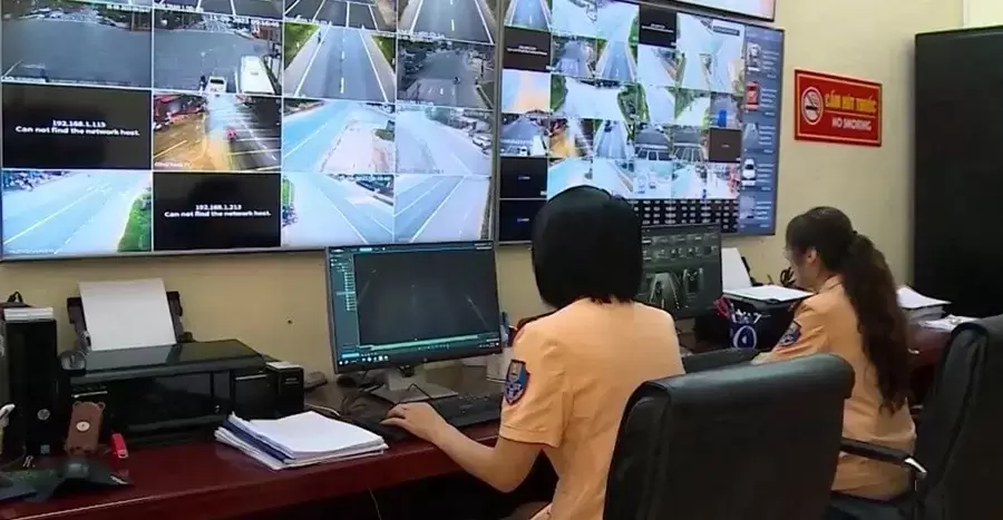 Hình ảnh trung tâm giám sát giao thông xử lý dữ liệu phạt nguội tại Hà Nội