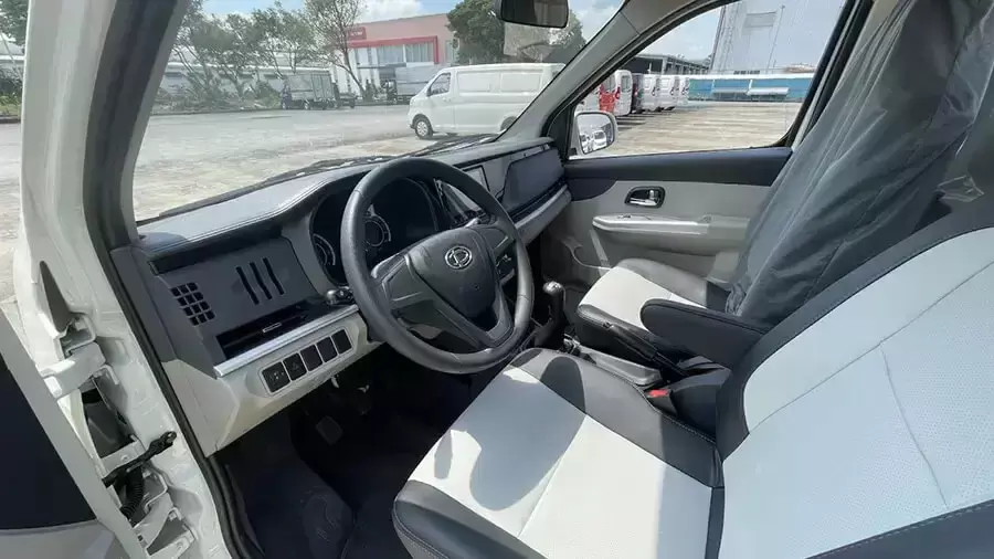 Tera Star Plus sở hữu khoang cabin tiện nghi chú trọng đến sự thoải mái và trải nghiệm lái